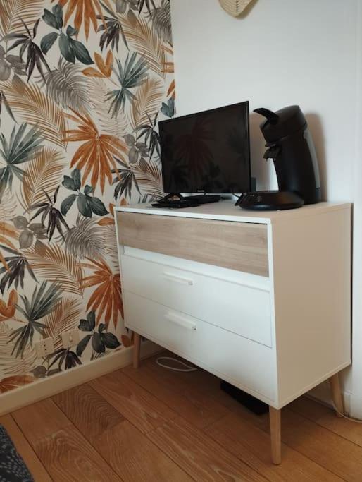 Le Ptit Nid De Louviers Tv/Fibre Apartment Bagian luar foto