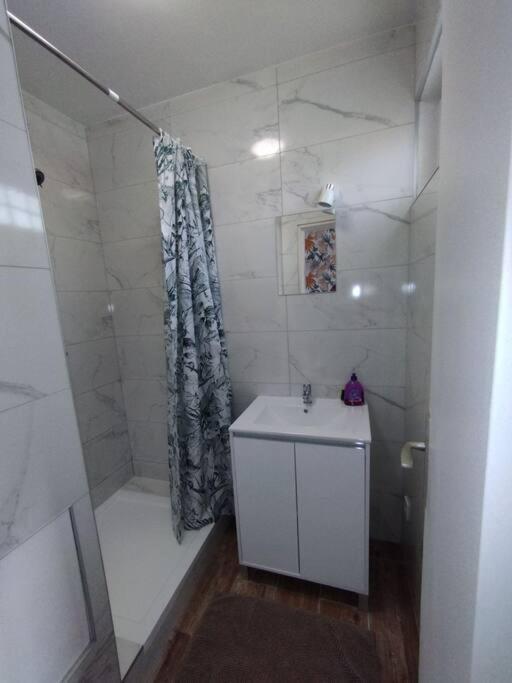 Le Ptit Nid De Louviers Tv/Fibre Apartment Bagian luar foto